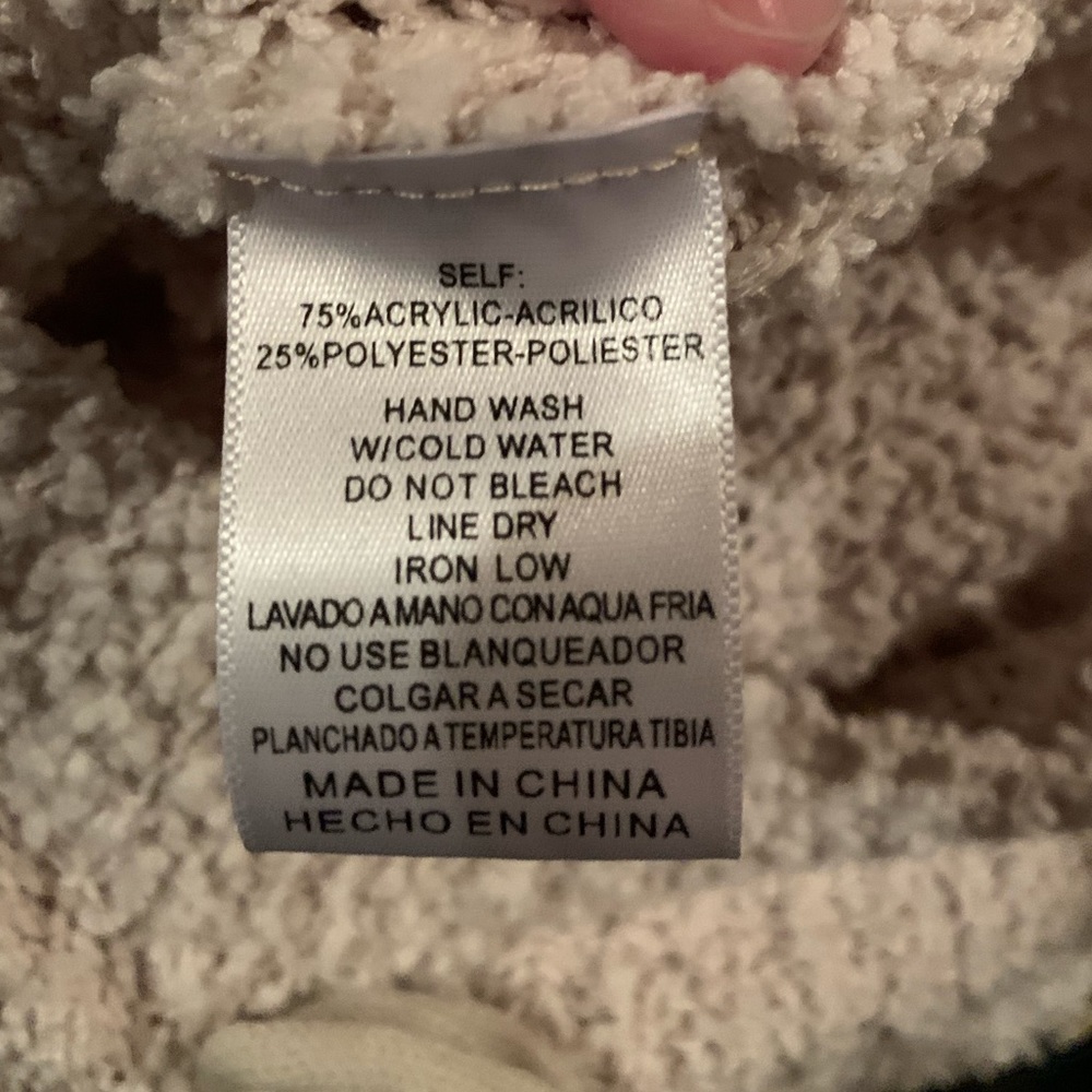 Listicle Ivory Reversible Sweater - Picture 5 of 5